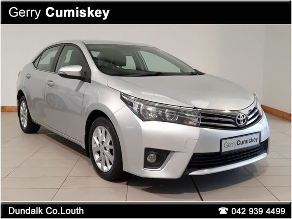 Toyota Corolla Saloon, Diesel, 2014, Silver