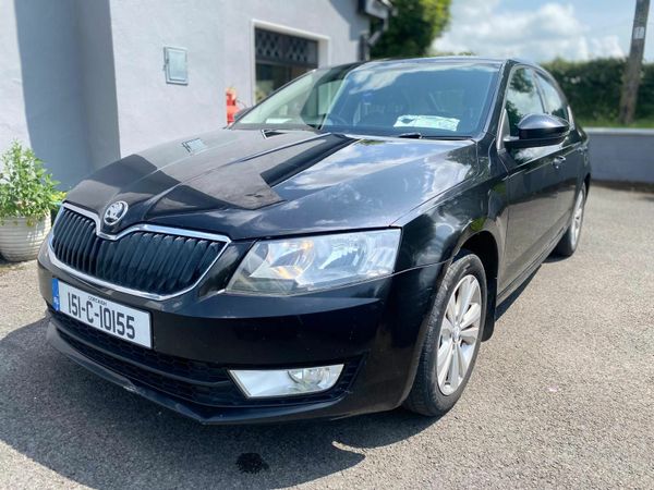Skoda Octavia Saloon, Diesel, 2015, Black