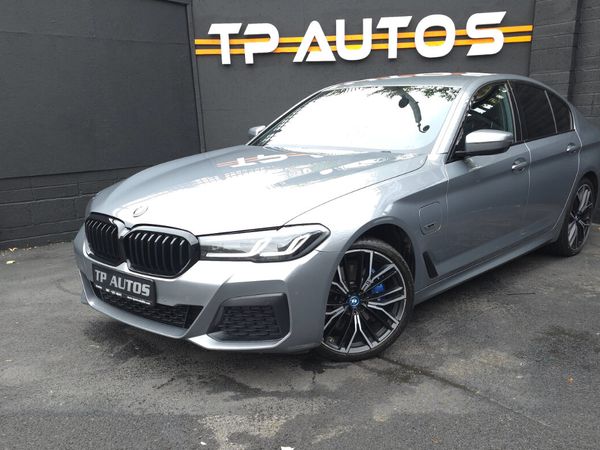 BMW 5-Series Saloon, Petrol Hybrid, 2022, Grey