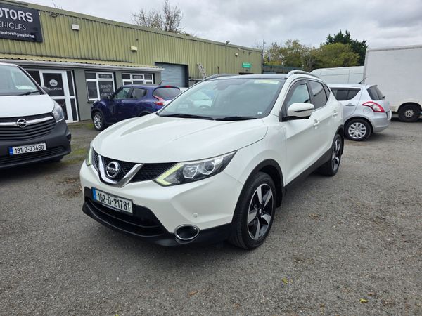 Nissan Qashqai Hatchback, Petrol, 2016, White