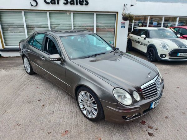 Mercedes-Benz E-Class Saloon, Petrol, 2009, Grey