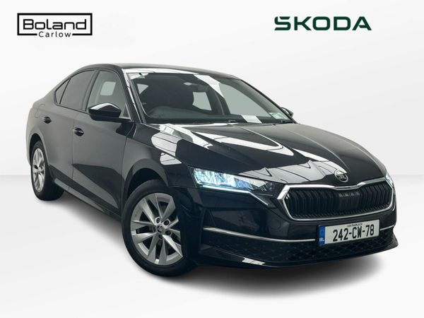 Skoda Octavia Saloon, Diesel, 2024, Black