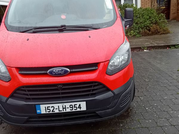 Ford Transit Custom MPV, Diesel, 2015, Red