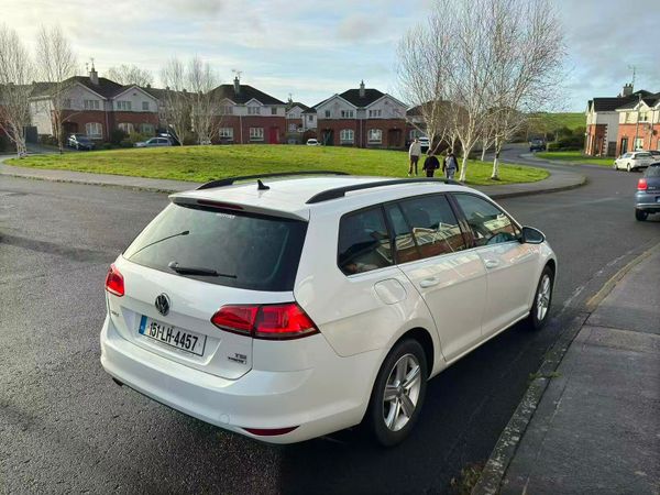 Volkswagen Golf Estate, Petrol, 2015, White
