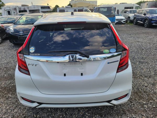 Honda Fit Hatchback, Petrol Hybrid, 2019, White