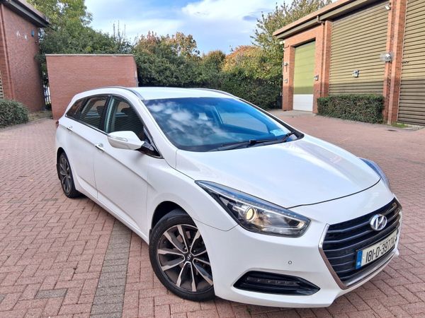 Hyundai i40 Estate/Jeep, Diesel, 2018, White