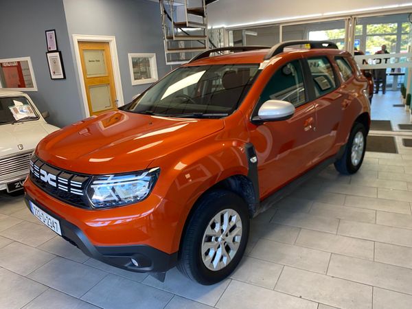 Dacia Duster SUV, Petrol, 2023, Orange