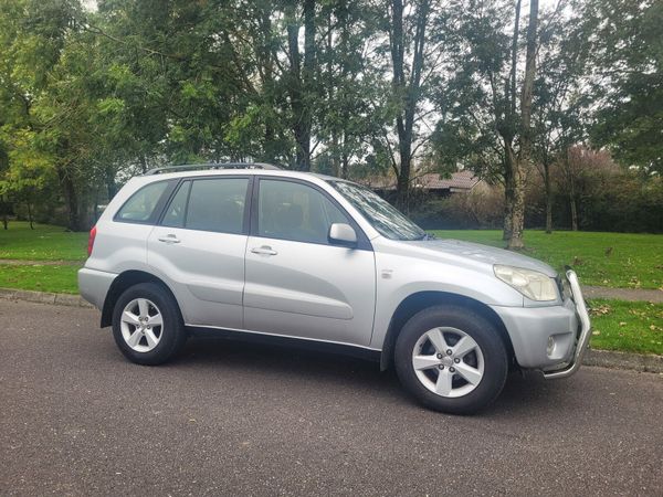 Toyota RAV4 SUV, Petrol, 2004, Silver