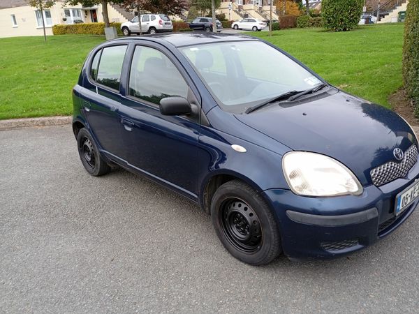 Toyota Yaris Hatchback, Petrol, 2005, Blue