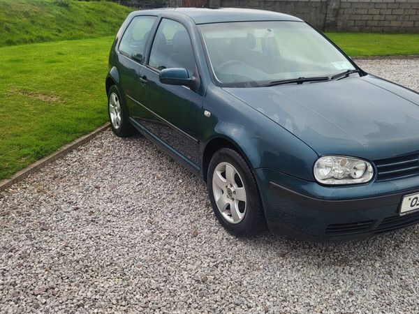 Volkswagen Golf Hatchback, Petrol, 2003, Green