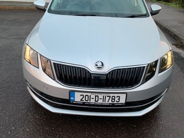 Skoda Octavia Saloon, Diesel, 2020, Grey