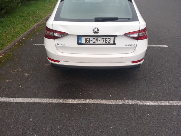 Skoda Superb Estate, Diesel, 2016, White