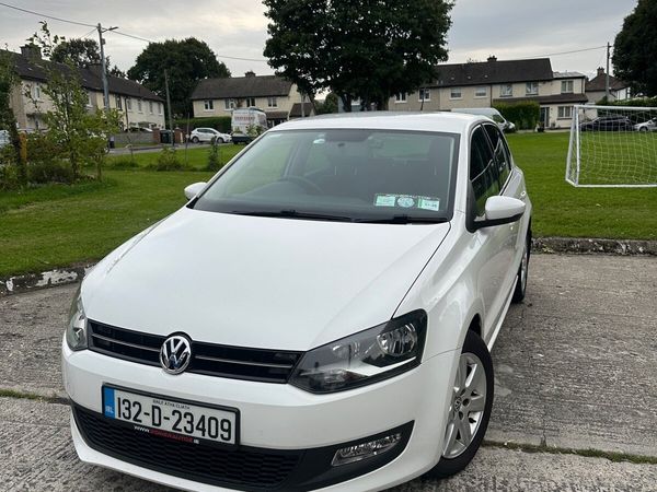 Volkswagen Polo Hatchback, Petrol, 2013, White