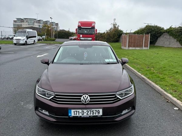 Volkswagen Passat Saloon, Diesel, 2017, Red
