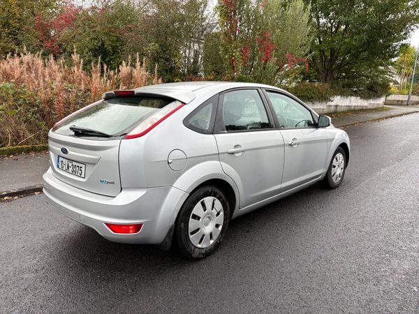 Ford Focus Hatchback, Diesel, 2010, Silver