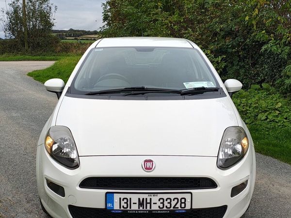 Fiat Punto Hatchback, Petrol, 2013, White