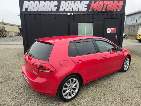 Volkswagen Golf Hatchback, Diesel, 2014, Red