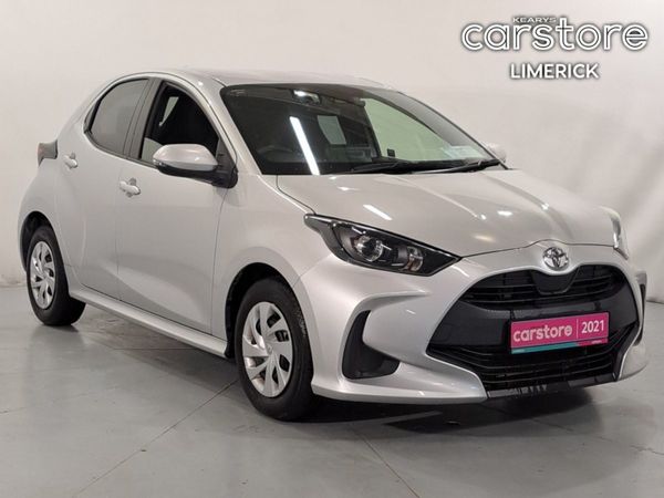 Toyota Yaris Hatchback, Petrol, 2021, Silver