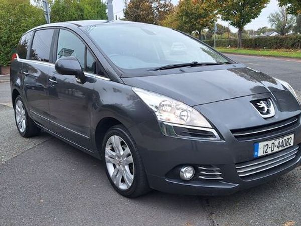 Peugeot 5008 MPV, Diesel, 2012, Grey