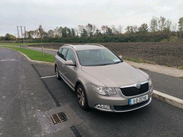 Skoda Superb Estate, Diesel, 2011, Beige