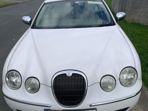 Jaguar S-Type Saloon, Petrol, 2005, White