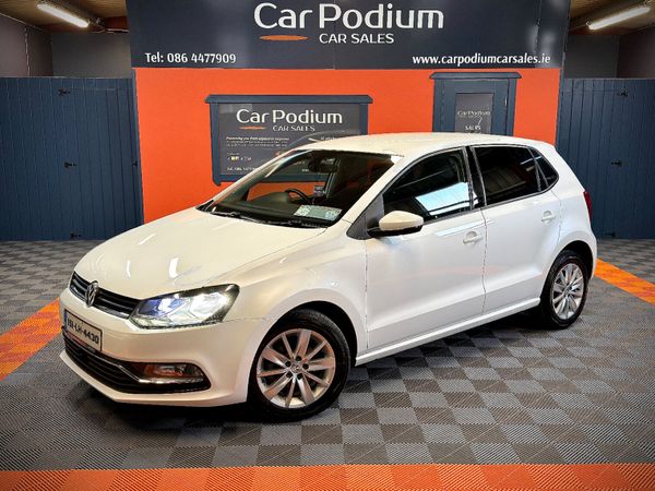 Volkswagen Polo Hatchback, Petrol, 2015, White