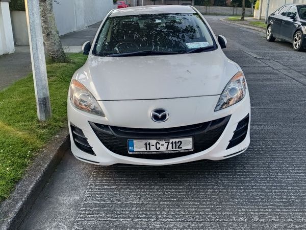 Mazda Mazda3 Saloon, Diesel, 2011, White