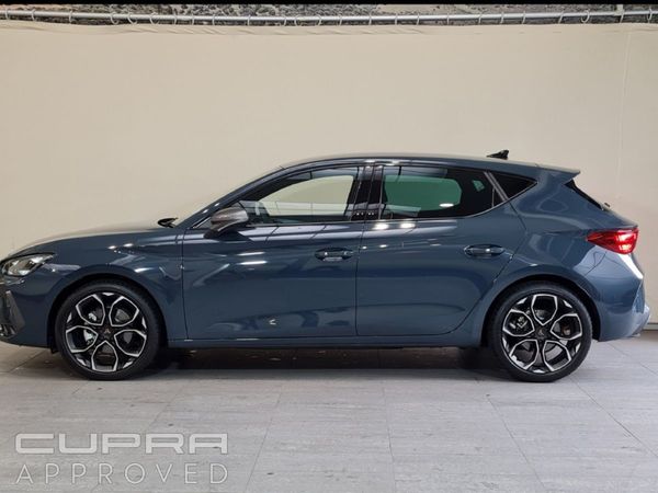Cupra Leon Hatchback, Diesel, 2025, Blue