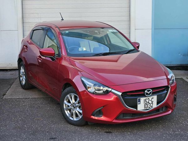 Mazda Demio MPV, Petrol, 2015, Red