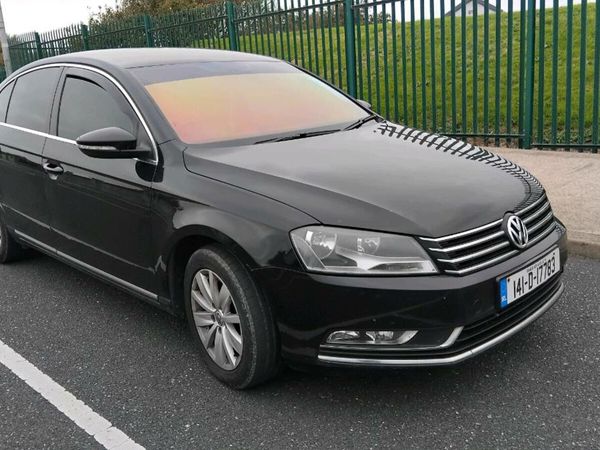 Volkswagen Passat Saloon, Diesel, 2014, Black