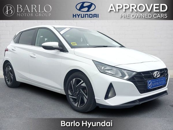 Hyundai i20 Hatchback, Petrol, 2021, White
