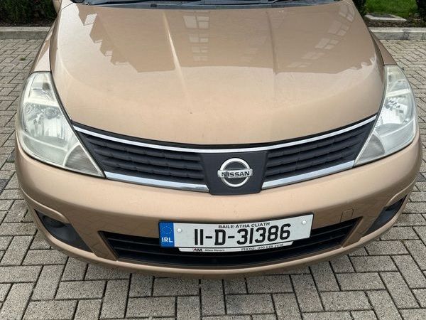Nissan Tiida Hatchback, Diesel, 2011, Bronze