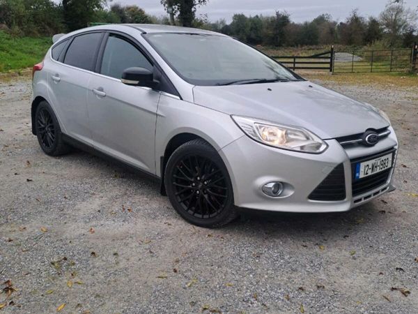 Ford Focus Hatchback, Diesel, 2012, Silver