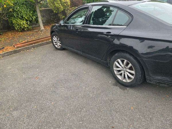Volkswagen Passat Saloon, Diesel, 2015, Black