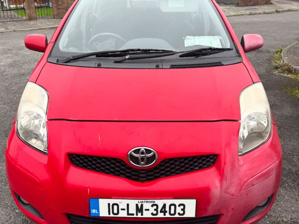 Toyota Yaris Hatchback, Petrol, 2010, Red