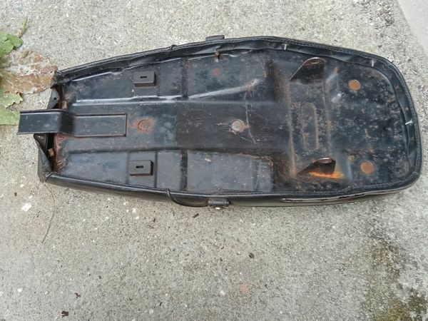 Motorcycle seat for sale in Co. Cork for €220 on DoneDeal