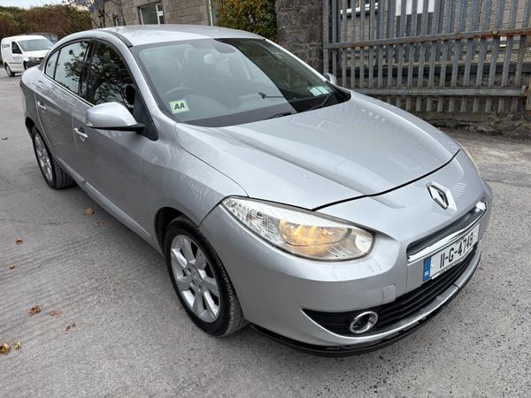 Renault Fluence Saloon, Diesel, 2011, Silver