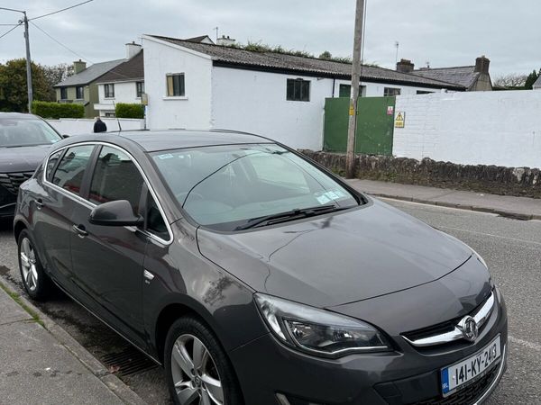 Vauxhall Astra Hatchback, Petrol, 2014, Grey