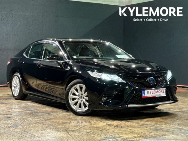Toyota Camry Saloon, Petrol Hybrid, 2019, Black