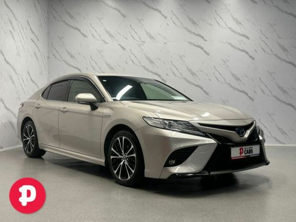 Toyota Camry Saloon, Petrol Hybrid, 2019, Beige