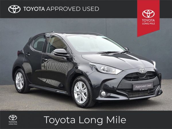 Toyota Yaris Hatchback, Petrol Hybrid, 2025, Black