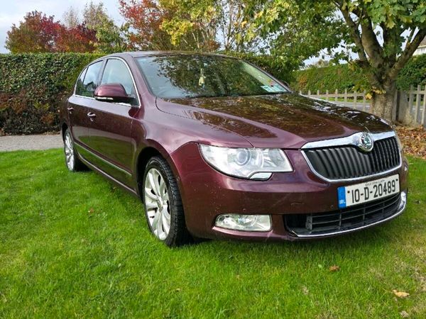 Skoda Superb Saloon, Diesel, 2010, Red