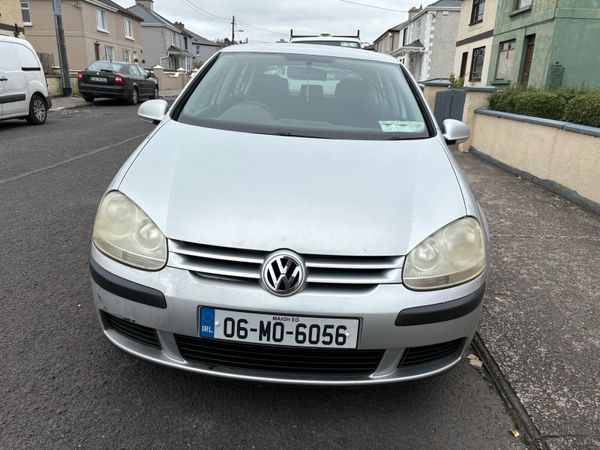 Volkswagen Golf Hatchback, Diesel, 2006, Silver