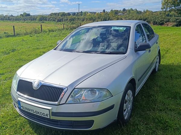 Skoda Octavia Hatchback, Diesel, 2006, Silver