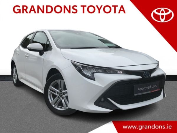 Toyota Corolla Hatchback, Petrol Hybrid, 2022, White