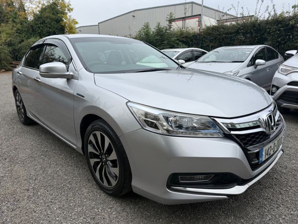 Honda Accord Saloon, Petrol Hybrid, 2014, Silver