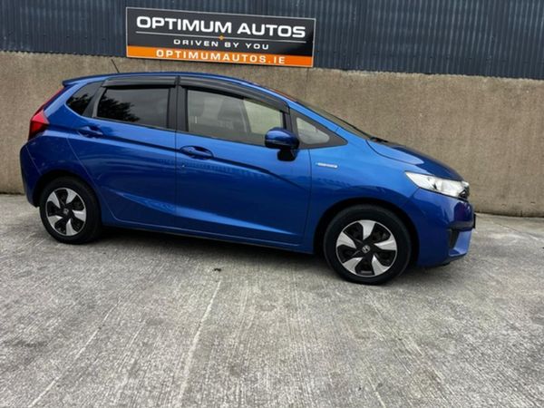 Honda Fit Hatchback, Petrol Hybrid, 2016, Blue
