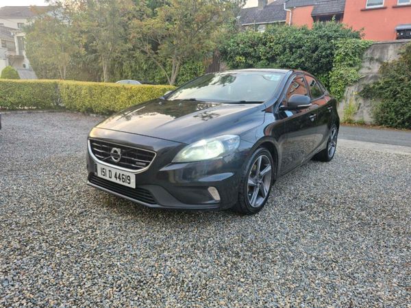 Volvo V40 Hatchback, Diesel, 2015, Black