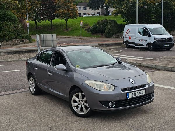 Renault Fluence Saloon, Diesel, 2010, Grey