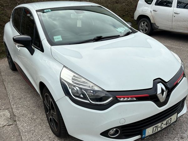 Renault Clio Hatchback, Petrol, 2017, White